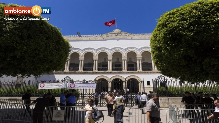 العدل: قريبا مرسوم لتعليق آجال التقاضي والجلسات عن بعد للموقوفين