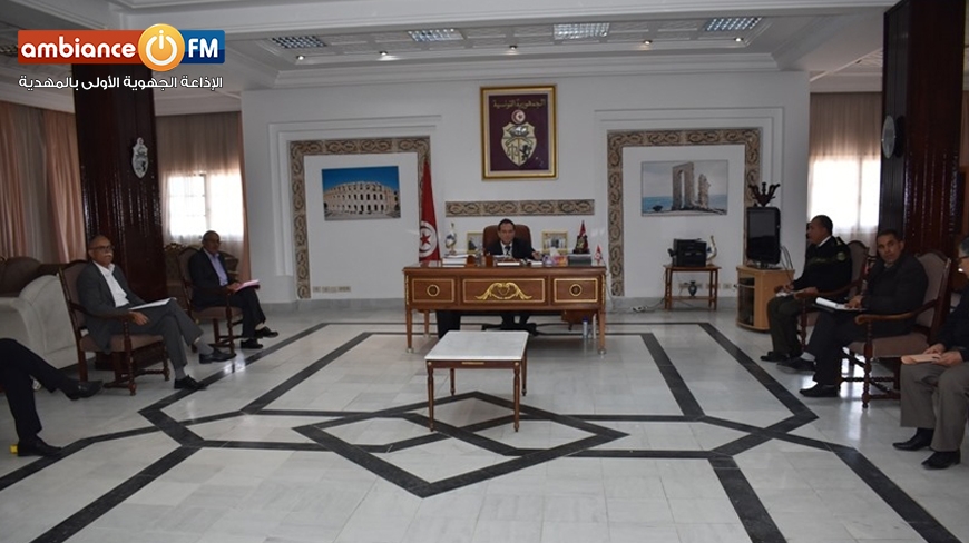 ولاية المهدية : جلسة حول تنظيم العمل بأسواق الجملة وفق التدابير الوقائية من فيروس "كورونا"